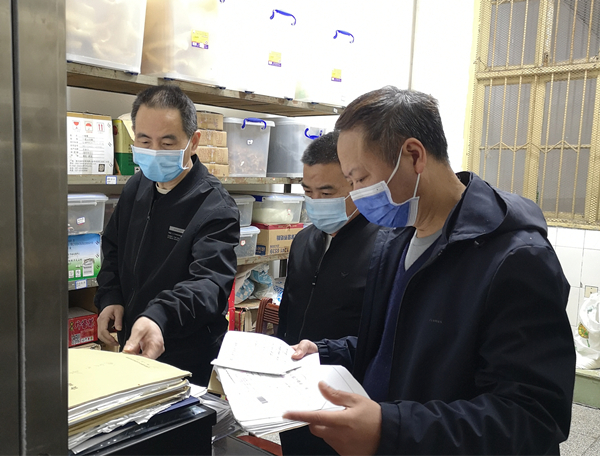 石鼓区市场监管局开展校园食品安全专项检查